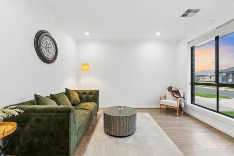 Property photo of 20 Marchant Trail Riverlea Park SA 5120