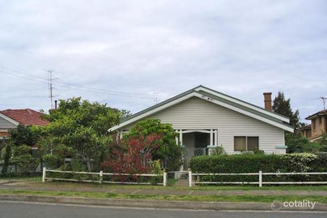 25 New Dapto Rd, Wollongong, NSW 2500