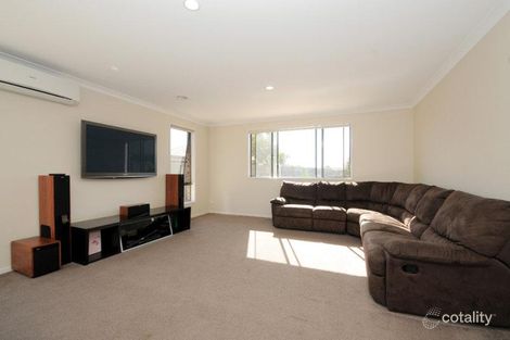 Property photo of 48 Triumph Way Skye VIC 3977