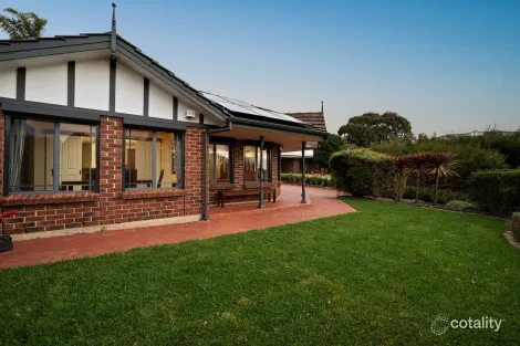 15 Bennett Cl, Aberfoyle Park, SA 5159