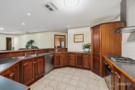 Property photo of 15 Bennett Close Aberfoyle Park SA 5159