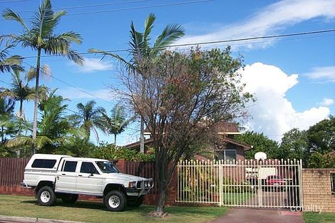 1 Pamrick Cres, Clontarf, QLD 4019