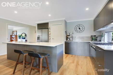 Property photo of 158 Twin Ranges Drive Warragul VIC 3820