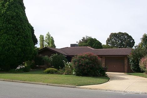 20 Peppermint Cres, Ballajura, WA 6066