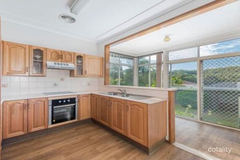 Property photo of 11 Vista Parade Kotara NSW 2289