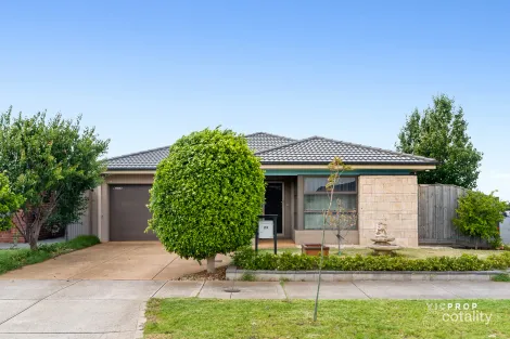 Property photo of 23 Settlement Road Tarneit VIC 3029