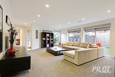 Property photo of 10 Kiandra Street Mornington VIC 3931