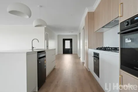 Property photo of 147 Graham Drive Kelso NSW 2795