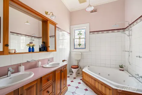 Property photo of 201 Osborne Street Williamstown VIC 3016