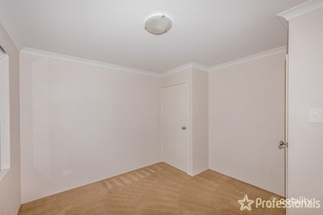 Property photo of 4 Stormking Loop Wandina WA 6530