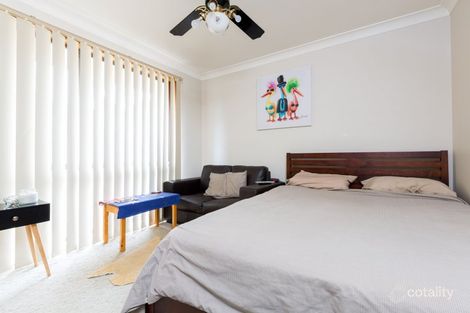 Property photo of 22 Mayfield Circuit Albion Park NSW 2527