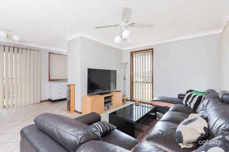 Property photo of 22 Mayfield Circuit Albion Park NSW 2527
