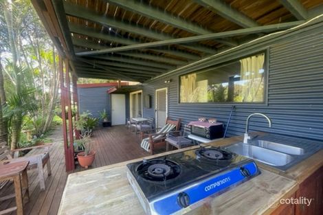 13 Zephyr St, Russell Island, QLD 4184