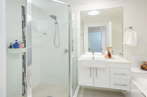 Property photo of 20/37 Witheren Circuit Pacific Pines QLD 4211