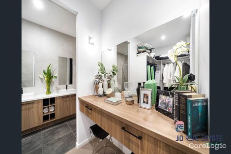 Property photo of 15 Wiltshire Boulevard Thornhill Park VIC 3335