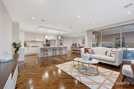 Property photo of 1 Marianne Way Doncaster VIC 3108