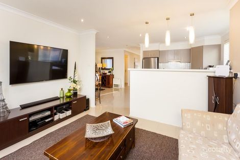 Property photo of 61 Crawford Lane Mount Hutton NSW 2290