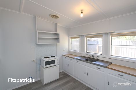 Property photo of 2/242 Gurwood Street Wagga Wagga NSW 2650