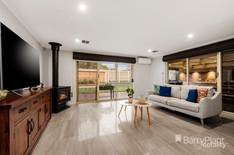 Property photo of 54 Grenda Drive Mill Park VIC 3082