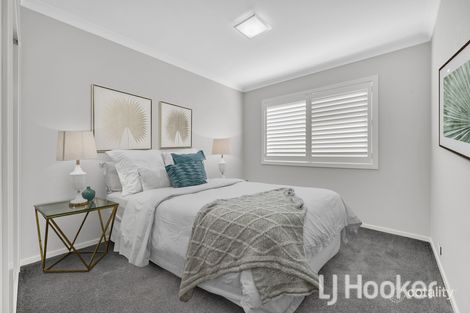 Property photo of 33 Oleary Way Maddingley VIC 3340