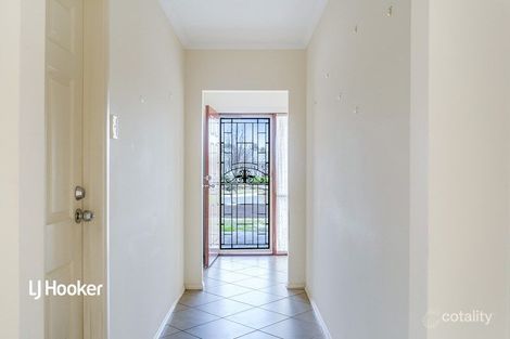 Property photo of 19 Gerlach Grove Evanston Park SA 5116