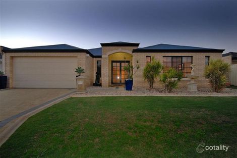 11 Marriot Turn, Currambine, WA 6028