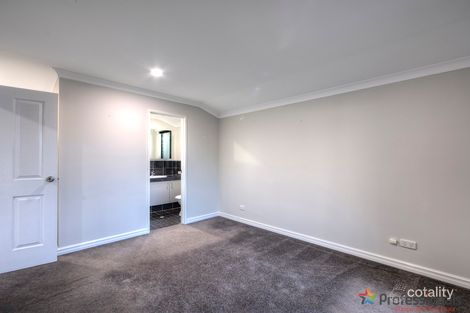Property photo of 40 Portland Mews Bennett Springs WA 6063