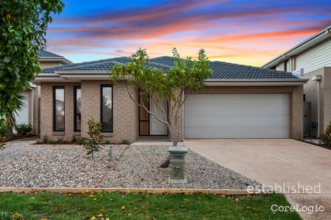 Property photo of 21 Maritime Circuit Point Cook VIC 3030