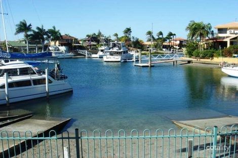 22 Hume Pde, Paradise Point, QLD 4216