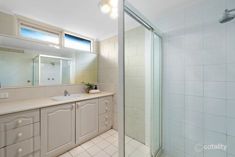 Property photo of 16 Hunt Drive Seaford VIC 3198