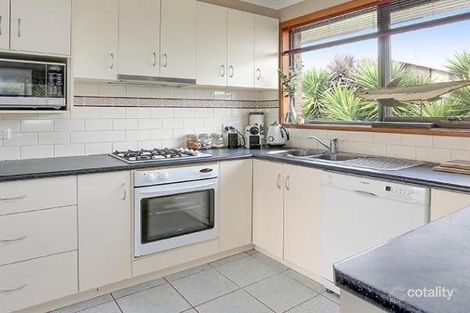 Property photo of 1 Rowan Court Belmont VIC 3216