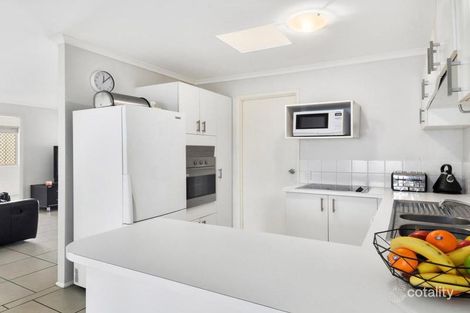 Property photo of 67 Usher Avenue Labrador QLD 4215