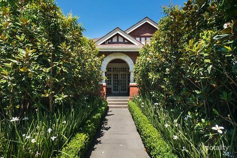 18/17 Robe St, St Kilda, VIC 3182