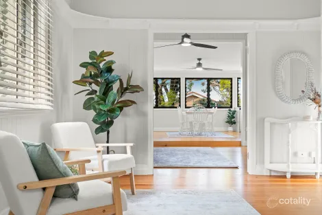 Property photo of 4 Marvin Street Eastern Heights QLD 4305