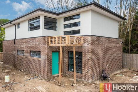 13/122-124 Kennington Park Dr, Endeavour Hills, VIC 3802