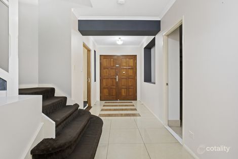 Property photo of 21 The Close Helensvale QLD 4212