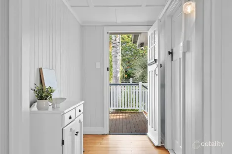 Property photo of 4 Marvin Street Eastern Heights QLD 4305