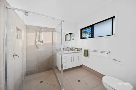 Property photo of 37 Rosedale Drive Wondunna QLD 4655