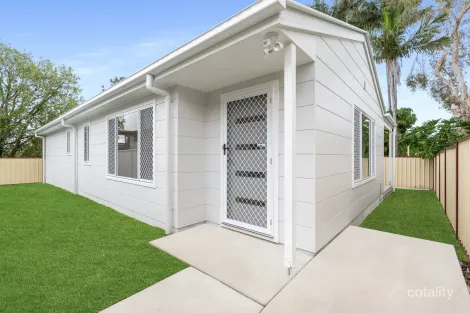 30 Hakari St, Crestmead, QLD 4132