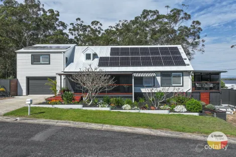 Property photo of 53 Deenya Parade Russell Island QLD 4184