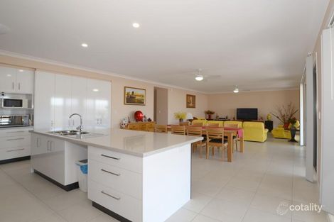 Property photo of 14 Willis Close Redland Bay QLD 4165