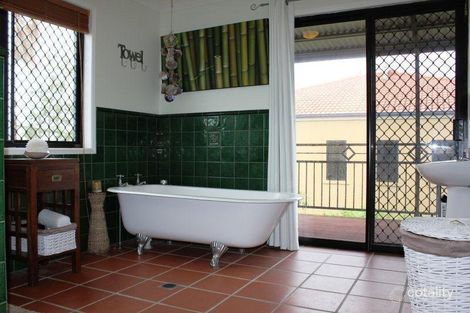 Property photo of 2/60 Chainey Avenue Miami QLD 4220