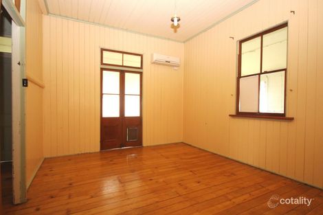 3 Newtown St, East Ipswich, QLD 4305