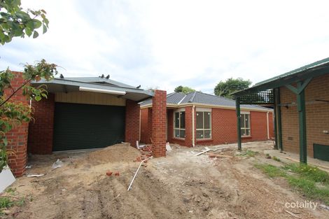 5 Leonard Ct, Pakenham, VIC 3810