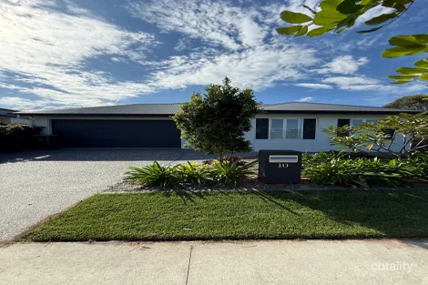10 Emilia Cl, Banksia Beach, QLD 4507