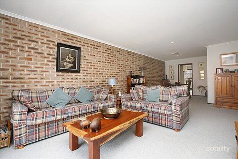 Property photo of 1/32 Clamp Place Greenway ACT 2900