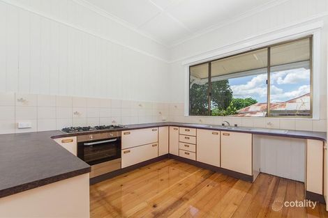 Property photo of 11 Olmai Avenue Eastern Heights QLD 4305