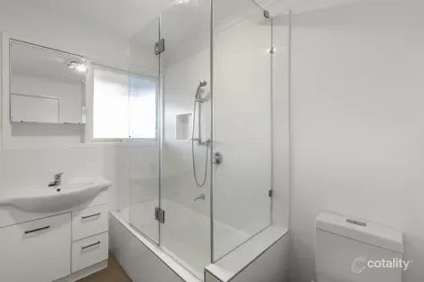 Property photo of 31 Carrington Avenue Seaford VIC 3198