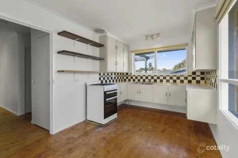 Property photo of 31 Carrington Avenue Seaford VIC 3198