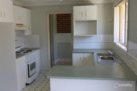 Property photo of 2/3 Floribunda Close Warabrook NSW 2304